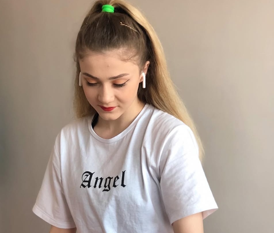 Screenshot_20251101_200158_com.instagram.android_edit_377808954744953