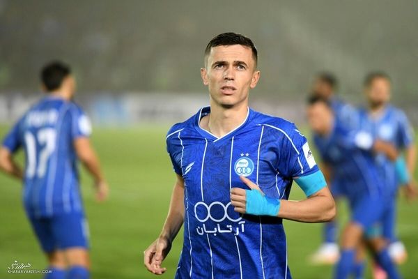 یاسر آسانی کار استقلال را آسان کرد/ تک گل آبی ها به مس رفسنجان در دقیقه ۱۲