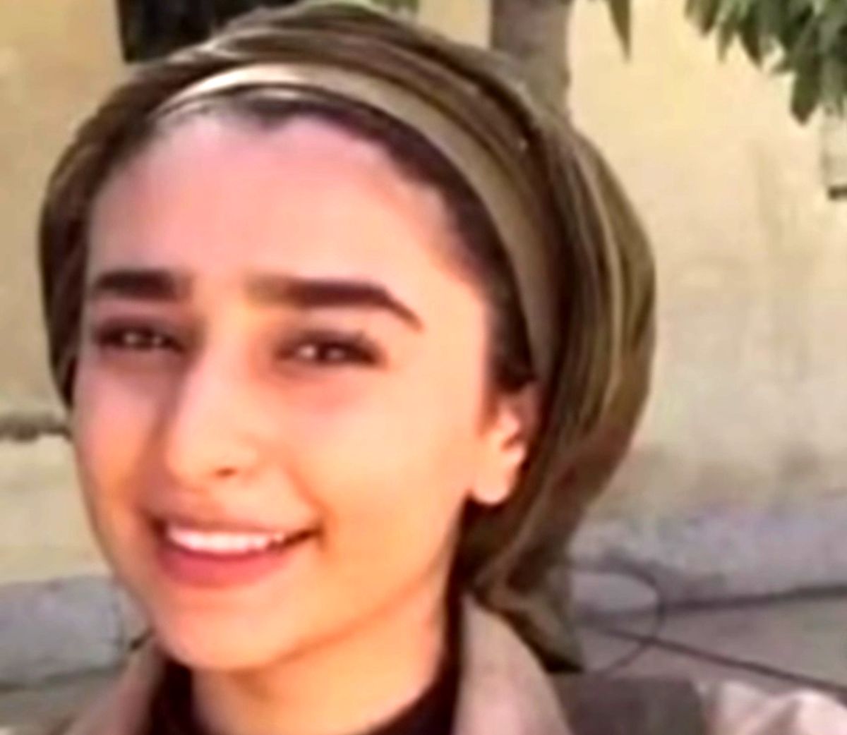 ملیکا پارسادوست کیست؟