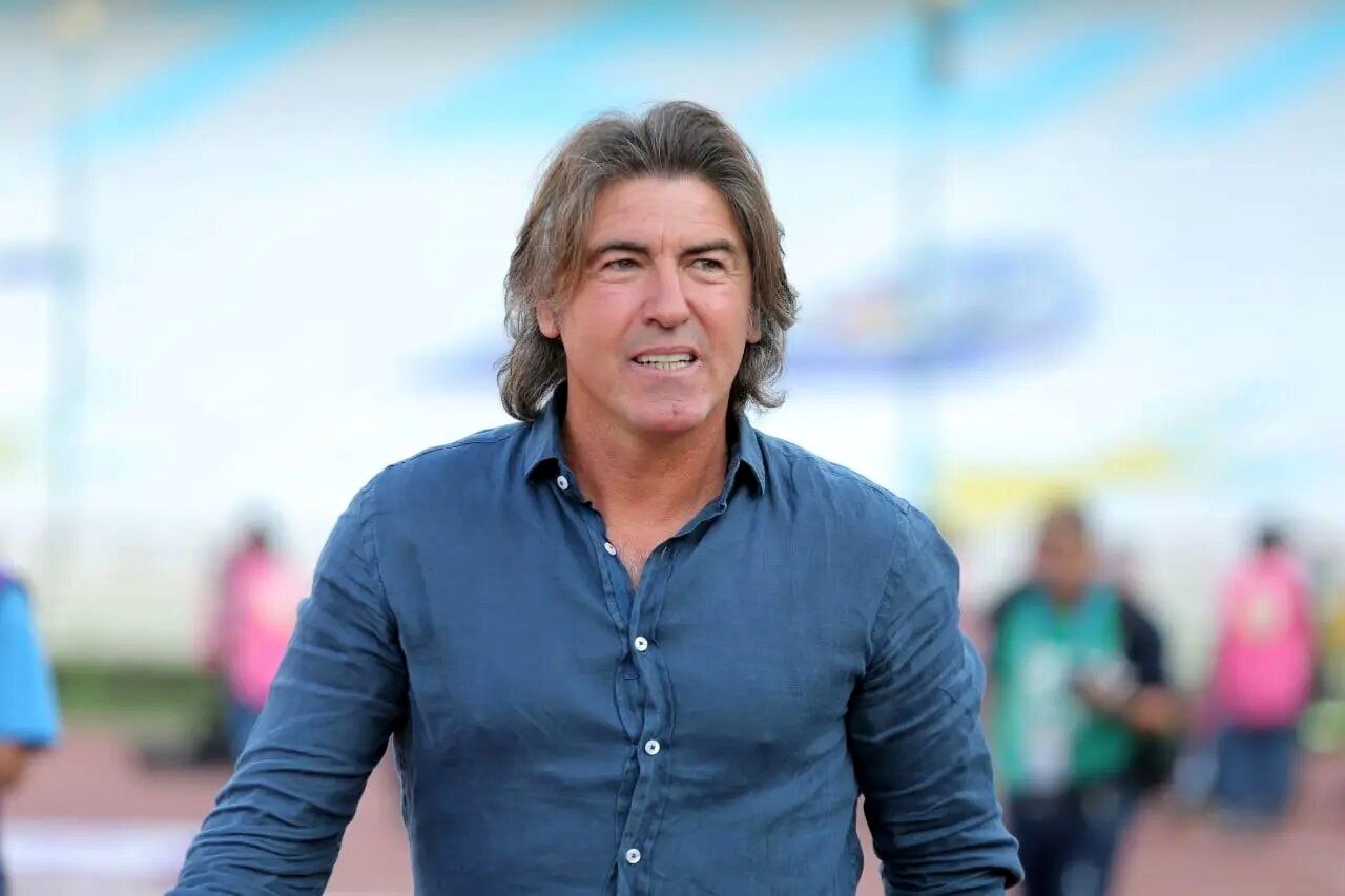 سرمربی استقلال در بیمارستان/ عکس 