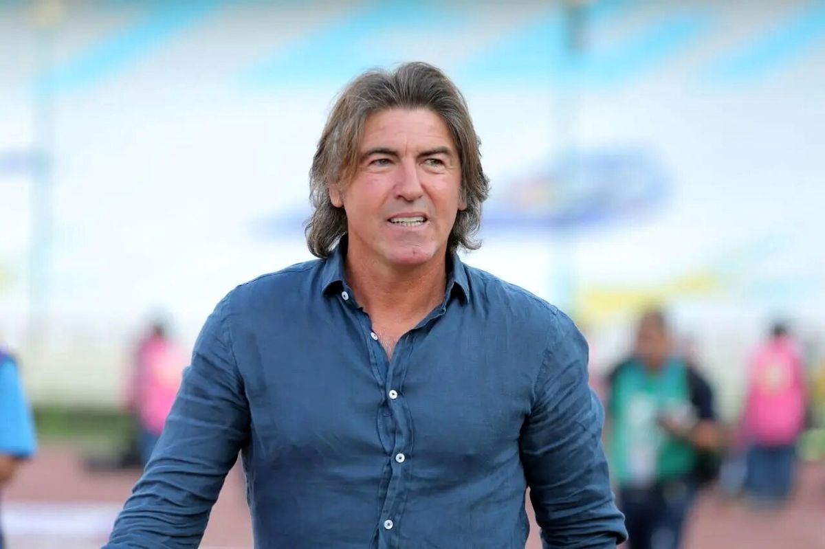 سرمربی استقلال در بیمارستان/ عکس 