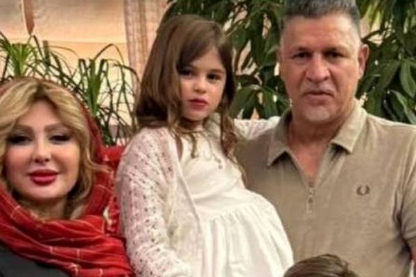  دختر نیوشا ضیغمی در آغوش علی دایی 