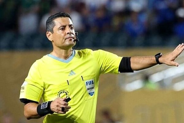 مسئولان کاری کردند علیرضا فغانی مجبور به رفتن از کشور شد/ داوری با افتخارات او احتمالا در ۱۰۰ سال آینده هم نخواهیم داشت/ او حاضر بود نفر دوم لیست بین المللی زیر پرچم ایران باشد اما مسئولین اینکار را نکردند