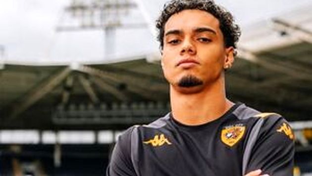 پسر رونالدینیو از زیر سایه پدر جدا می‌شود