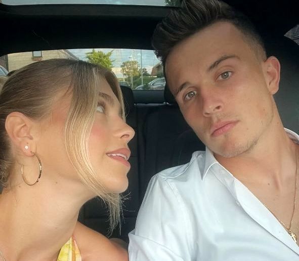 بیوگرافی و تصاویری از دنیس اکرت، مهاجم دورگه ایرانی-آلمانی و همسر زیبایش، ماری براون/ دنیس از اقوام آناهیتا درگاهی است