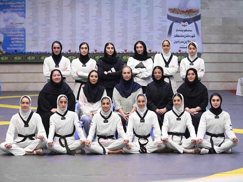 عکس| مبینا و ناهید در کنار هم با لباس متفاوت!/ خواهر ساعی سرمربی خاموش تیم ملی تکواندو زنان