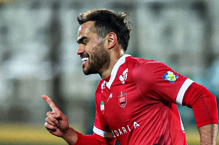 برد پرسپولیس با درخشش اورونوف/ صدر قرمز شد 