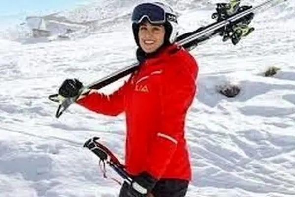 بازگشت دختر پناهنده اسکی به ایران