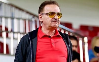 پیشنهاد به مالک تراکتور برای خرید پرسپولیس