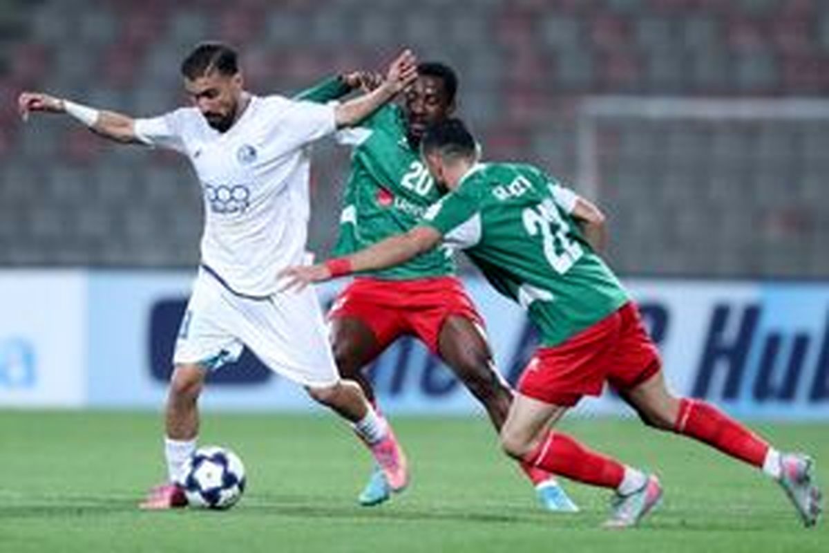 توقف بدموقع استقلال برابر الوحدات/ راه صعود پیچیده شد