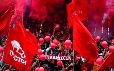 تراکتورسازی تبریز برای نخستین بار قهرمان لیگ برتر فوتبال شد