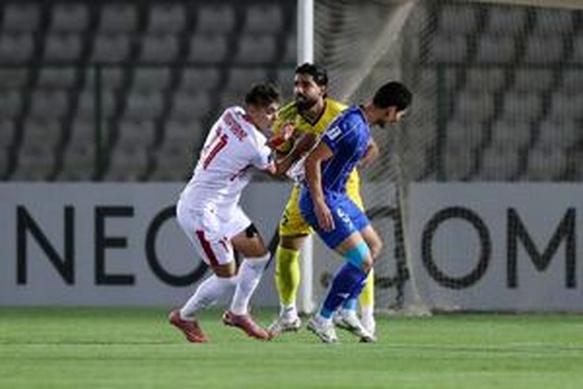 تساوی بدون گل استقلال و المحرق بحرین در نیمه اول