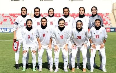 ببینید: هم خوانی تیم فوتبال زنان ایران با آهنگ «ایران» پس از صعود به جام ملت های آسیا