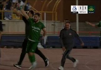 گل تساوی شمس آذر به استقلال توسط صائب محبی در دقیقه 72