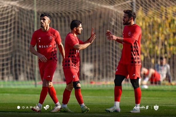 برد پرسپولیس با گل‌های اورونوف و علیپور