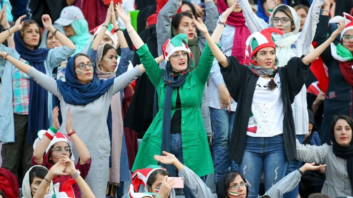 باز هم مشهد و باز هم ورود زنان به ورزشگاه؛ علم‌الهدی جلوی بانوان را خواهد گرفت؟