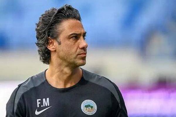 فرهاد مجیدی قرمزپوش شد/ عکس 