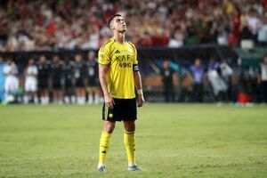 رونالدو اولین بازیکن میلیاردر فوتبال جهان شد