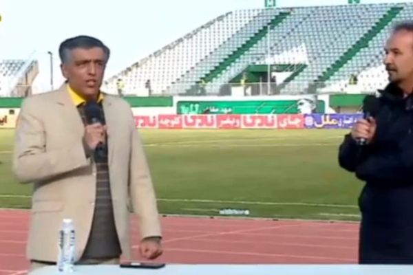 سوتی بد مجری بازی آلومینیوم اراک و شمس آذر روی آنتن زنده/ ویدئو
