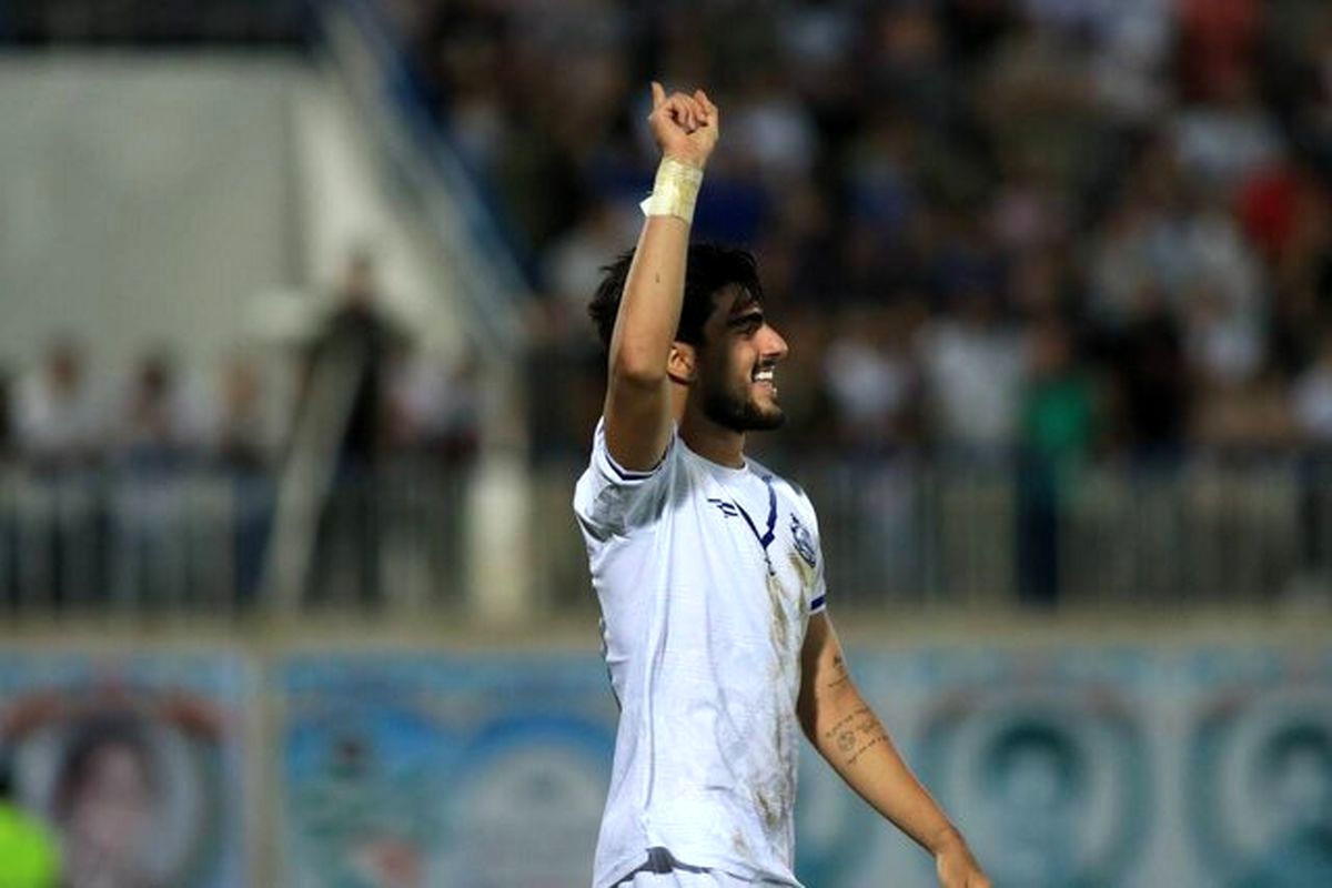 رضا غندی پور به شباب الاهلی پیوست